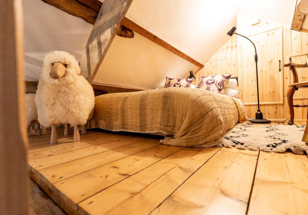 Bwthyn Capten - A Charming Cottage For Up To 6 Newport  Exterior photo
